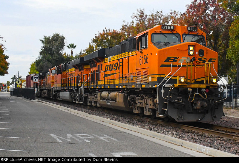 BNSF 6156